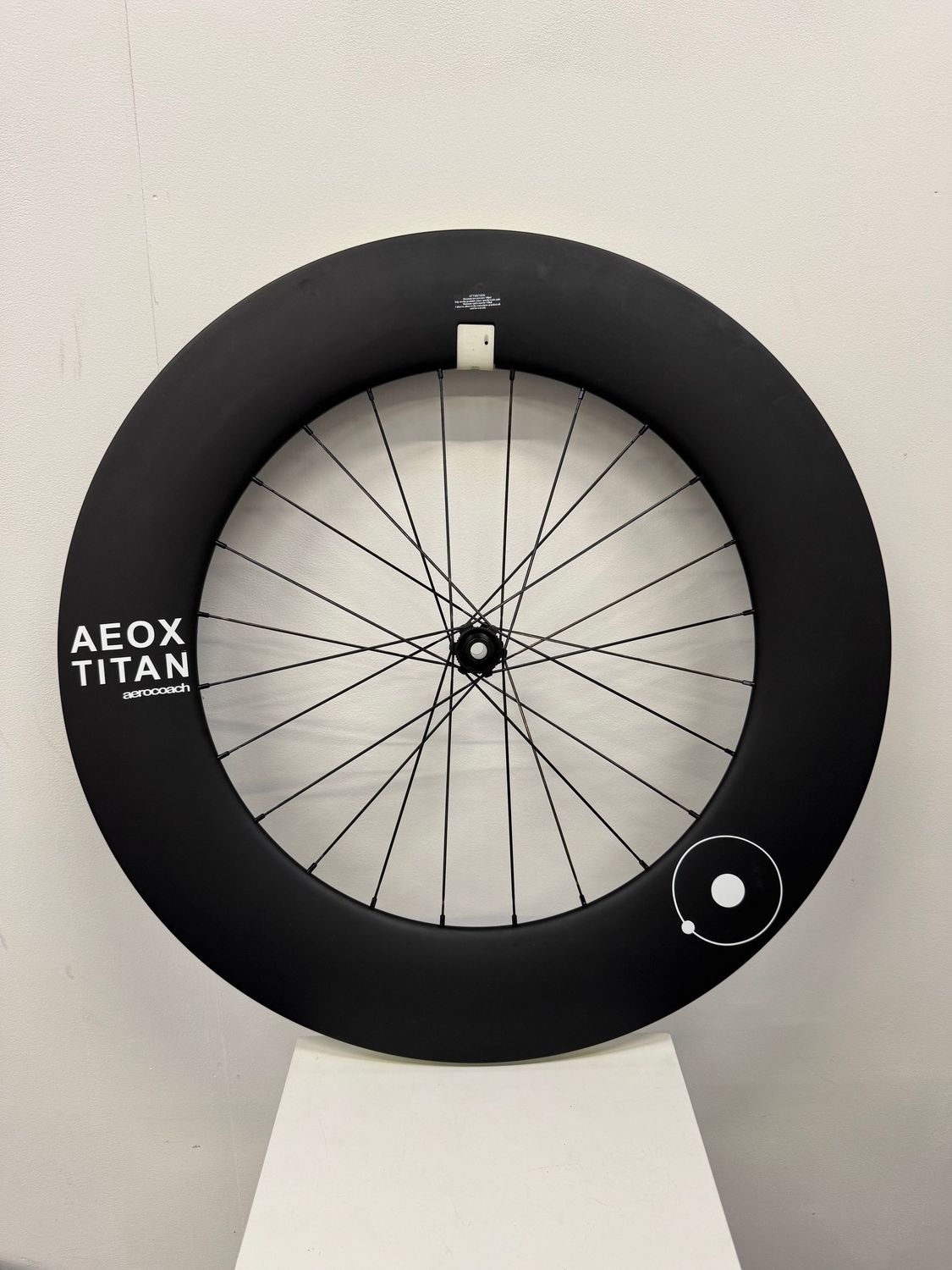 AeroCoach AEOX® TITAN エアロホイール 100mmハイト AeroCoach AEOX® TITAN エアロホイール 100mmハイト AeroCoach AEOX