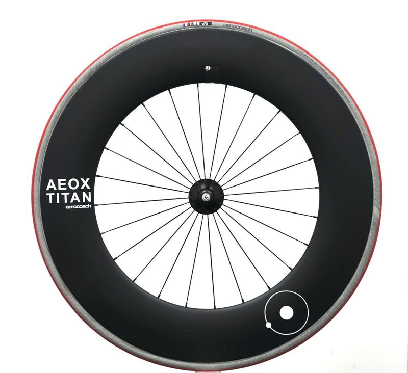 AeroCoach AEOX® Titan carbon track clincher front wheel