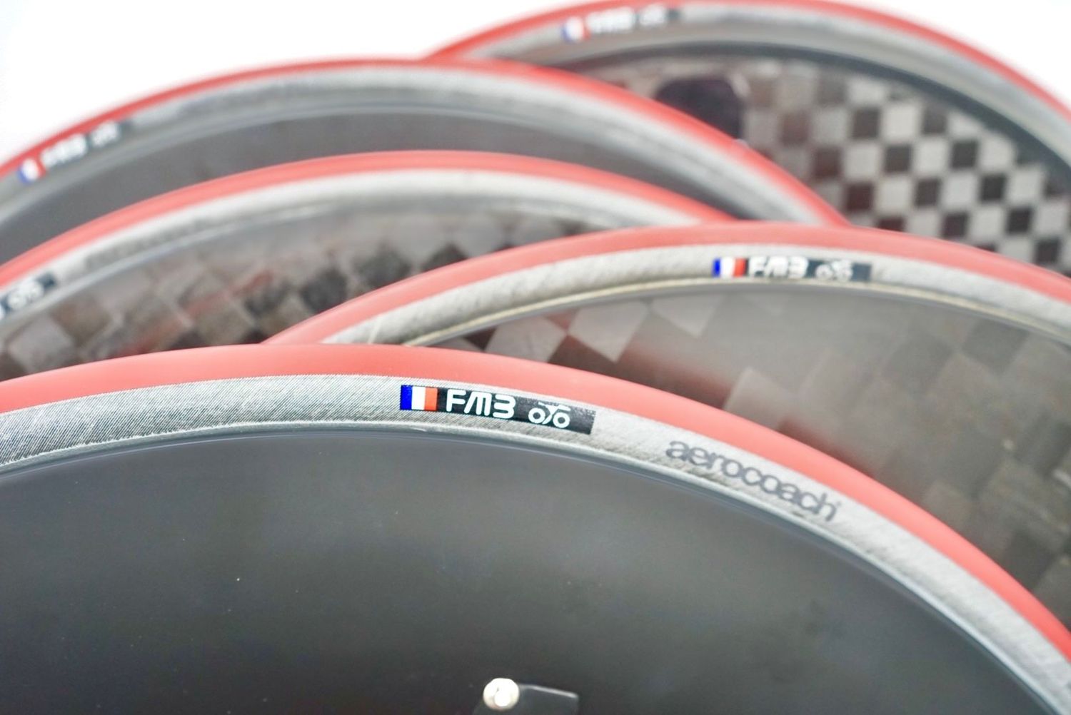 FMB/AeroCoach Pista 3000 tyres