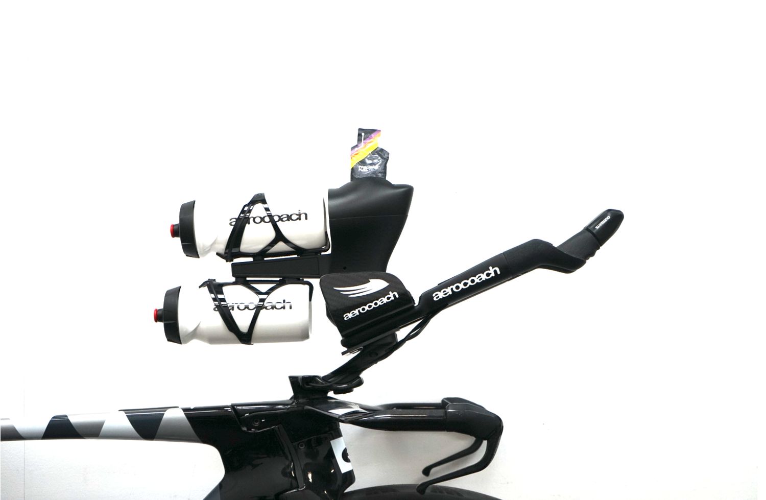Selachii universal BTA hydration bottle system for triathlon