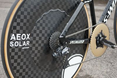 AeroCoach AEOX® Solar Ultra carbon road disc wheel (disc brake)