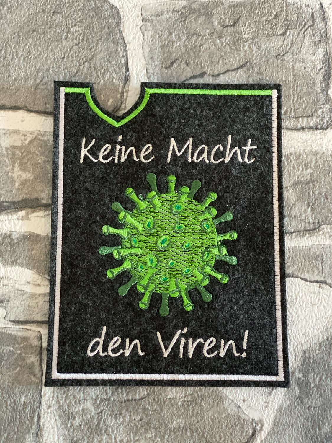 Impfpasshülle “keine Macht den Viren”
