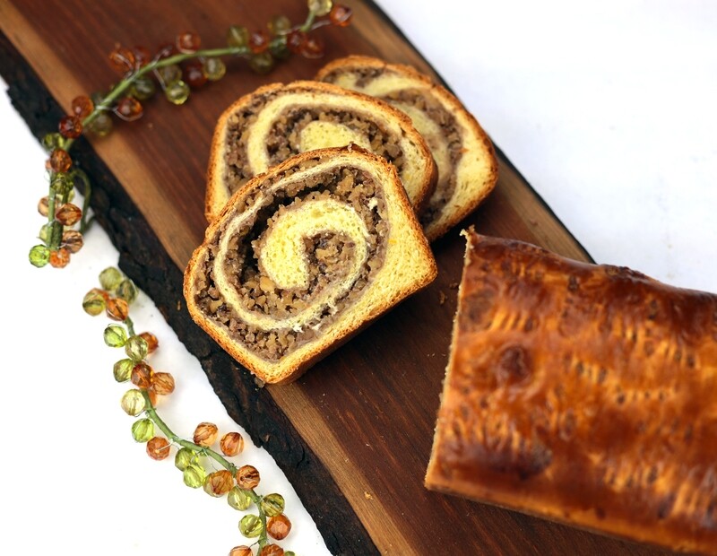 Walnut Nougat Cozonac