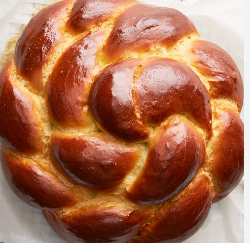 Round Raisin Challah