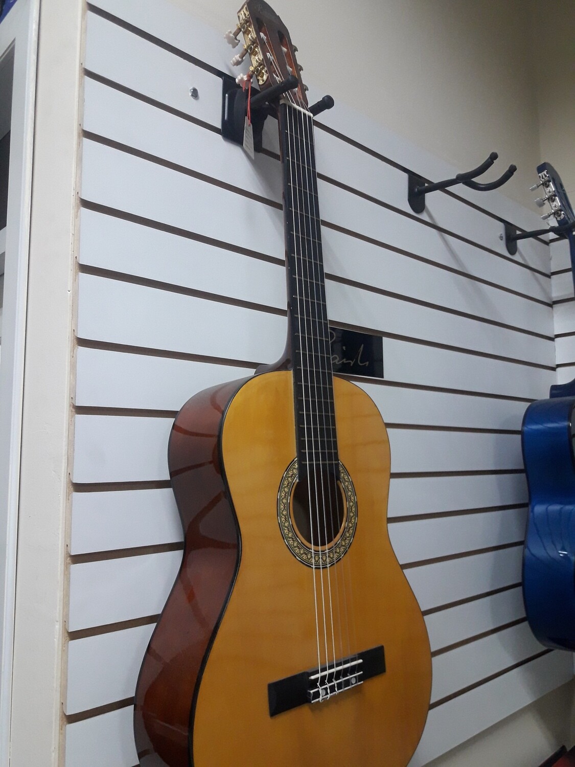 GUITARRA CLÁSICA PRIMER NUEVA.