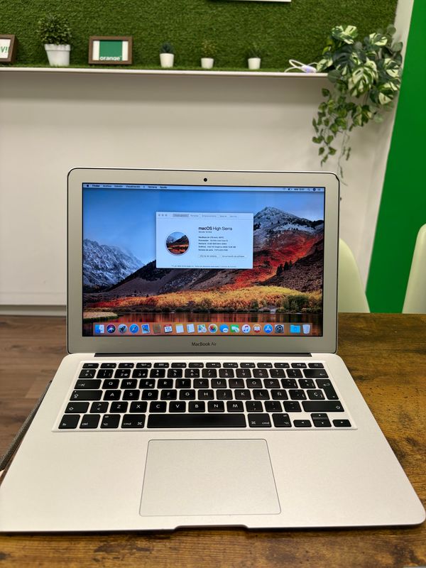 MacBook Air 13” (2017)