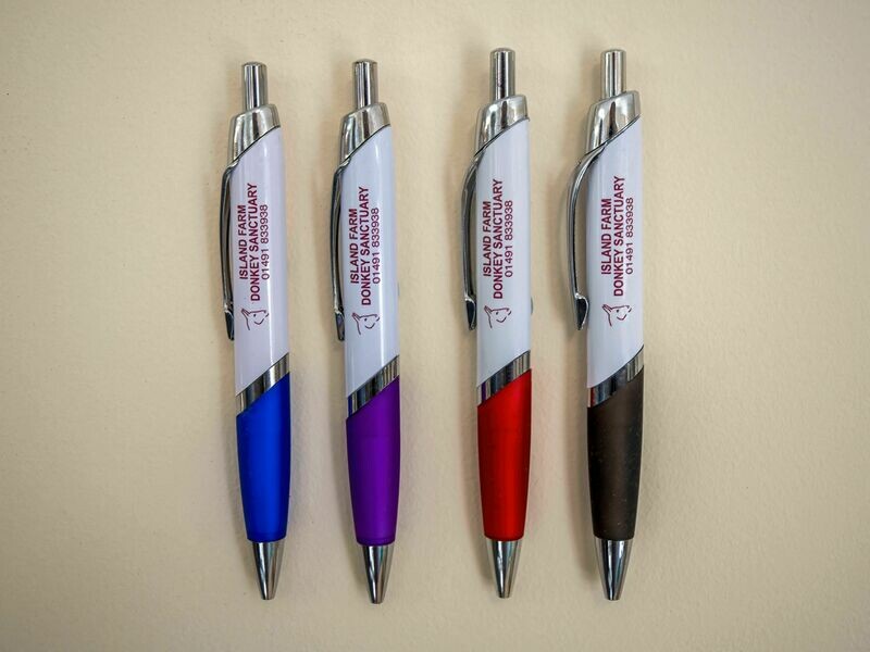ISLAND FARM PEN