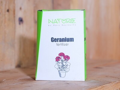 Fertilizer Geranium and Flowers (Box) - Nature by Marc Beyrouthy