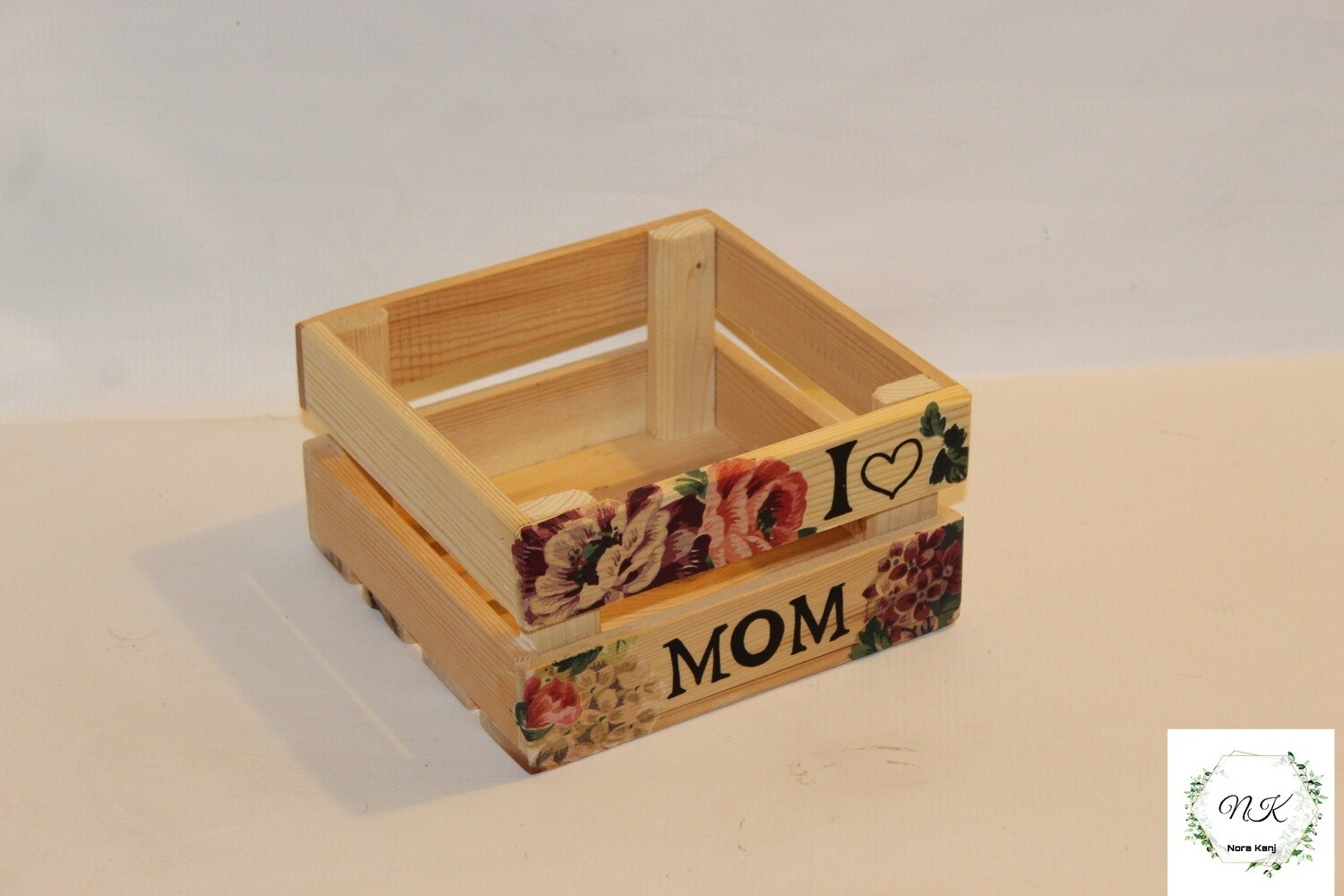 Box Wood 20x20x10cm Mother's Day (Box) - Nora Kanj
