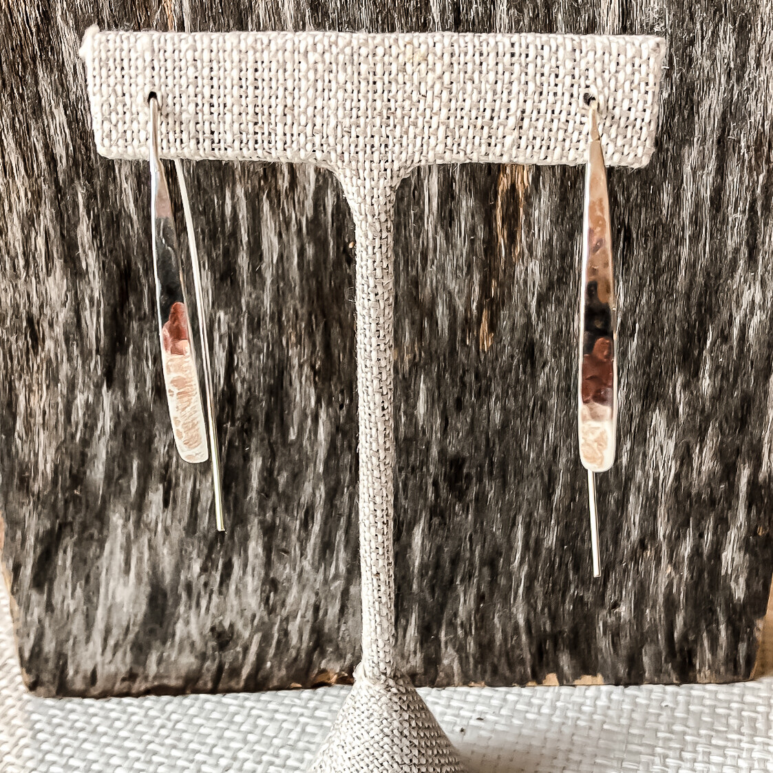 Hammered Silver Metal Wire Earring