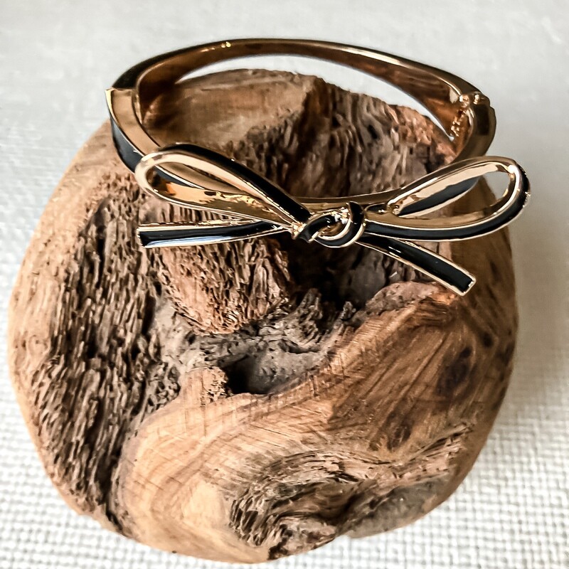 Black Bow Bracelet