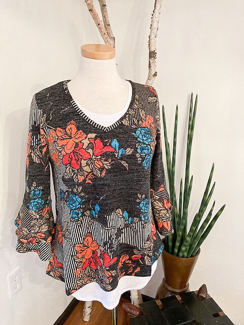 Floral Print Tulip Sleeve Knit Top