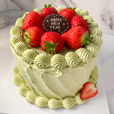 Matcha and Strawberry Cake