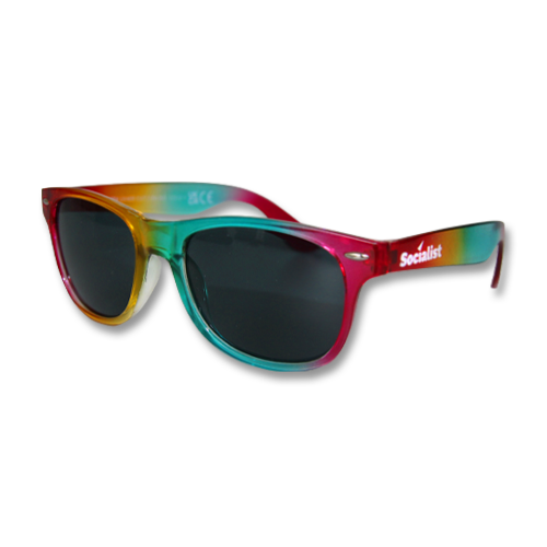 Sonnenbrille,  regenbogenfarben mit weißem Aufdruck &quot;Socialist&quot;