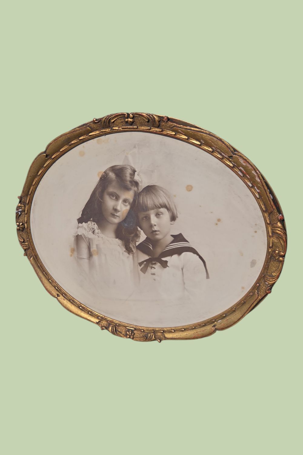 Brocante kader kleur goud met oude foto