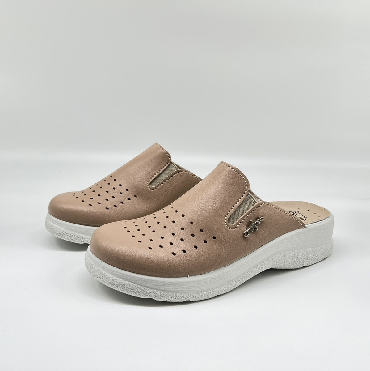 ЖЕНСКИ КЛОМПИ ANGELA COMFORT 103
