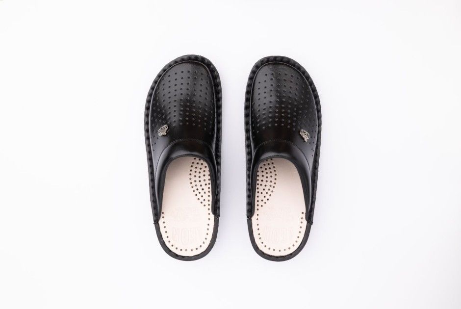 Женска Кломпа В200 Black