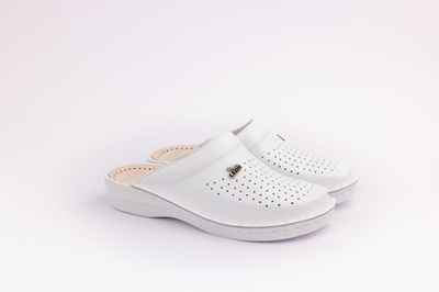 МАШКА КЛОМПА V200M Бела