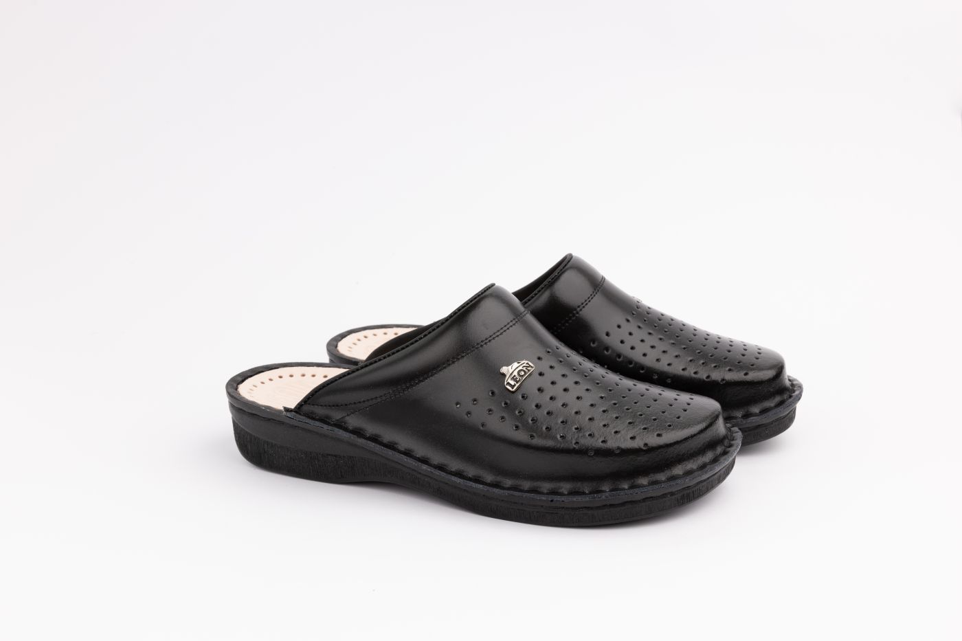 МАШКА КЛОМПА V200M BLACK