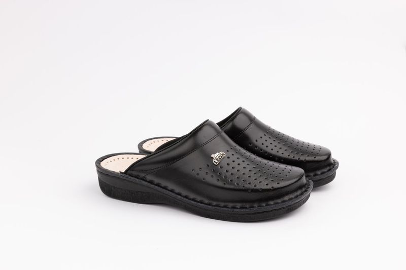МАШКА КЛОМПА V200M BLACK