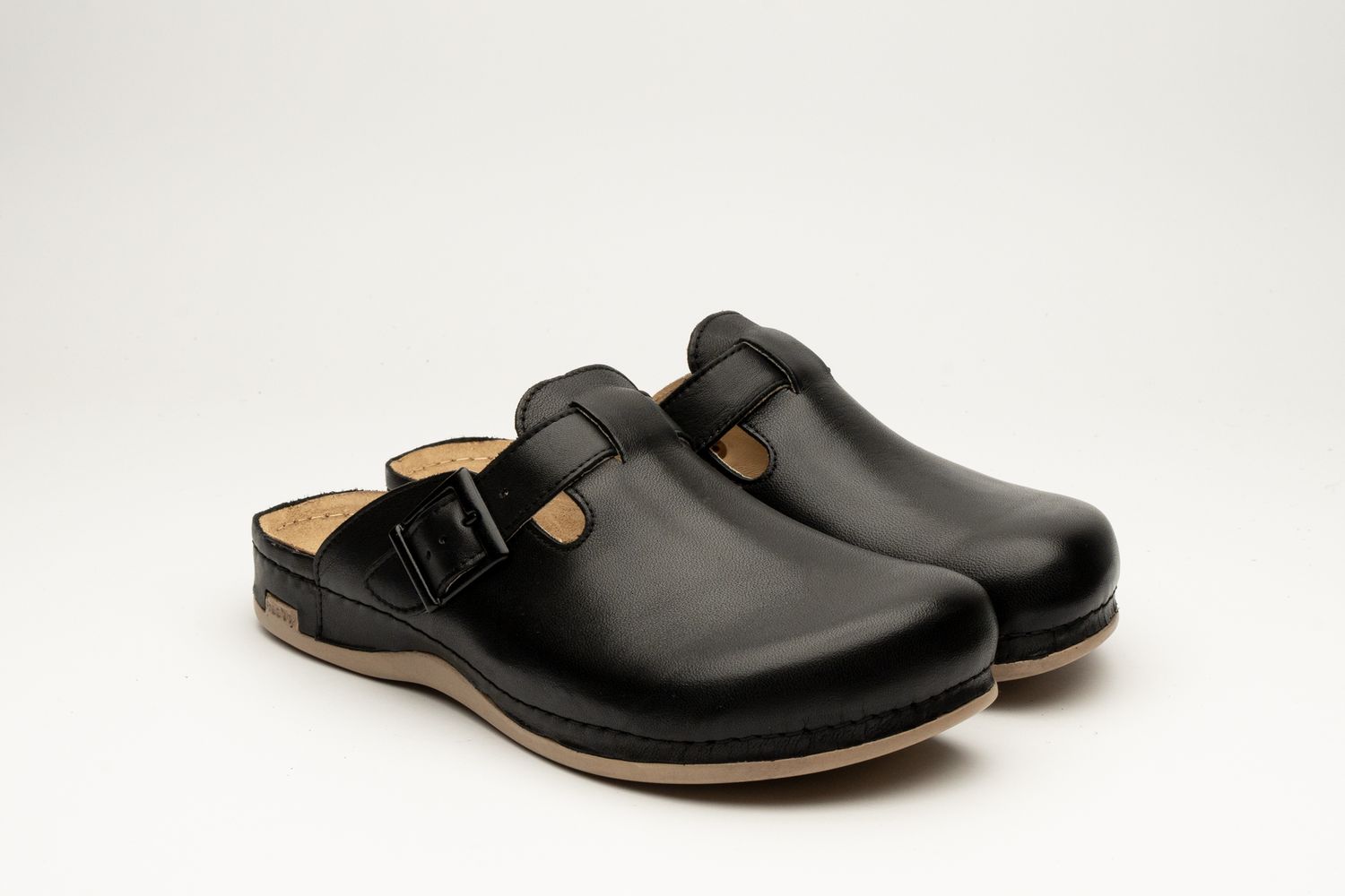 МАШКА КЛОМПА 707M BLACK