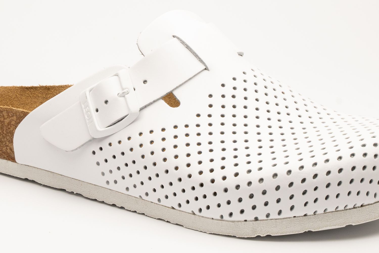 Машка Кломпа 4700 White