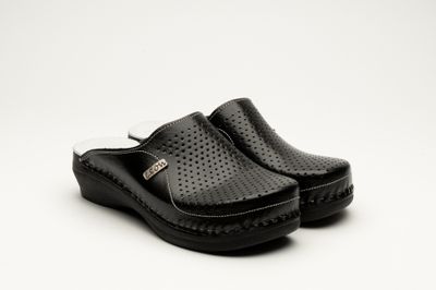 ЖЕНСКА КЛОМПА PU115 Црна