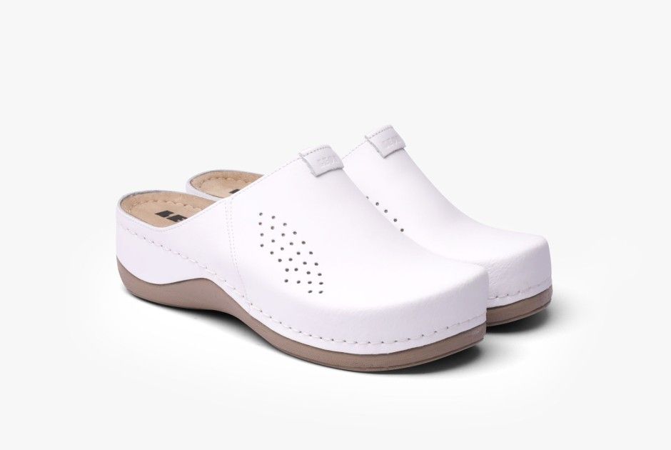 ЖЕНСКА КЛОМПА 930 Бела Бакар