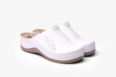 ЖЕНСКА КЛОМПА 930 Бела Бакар