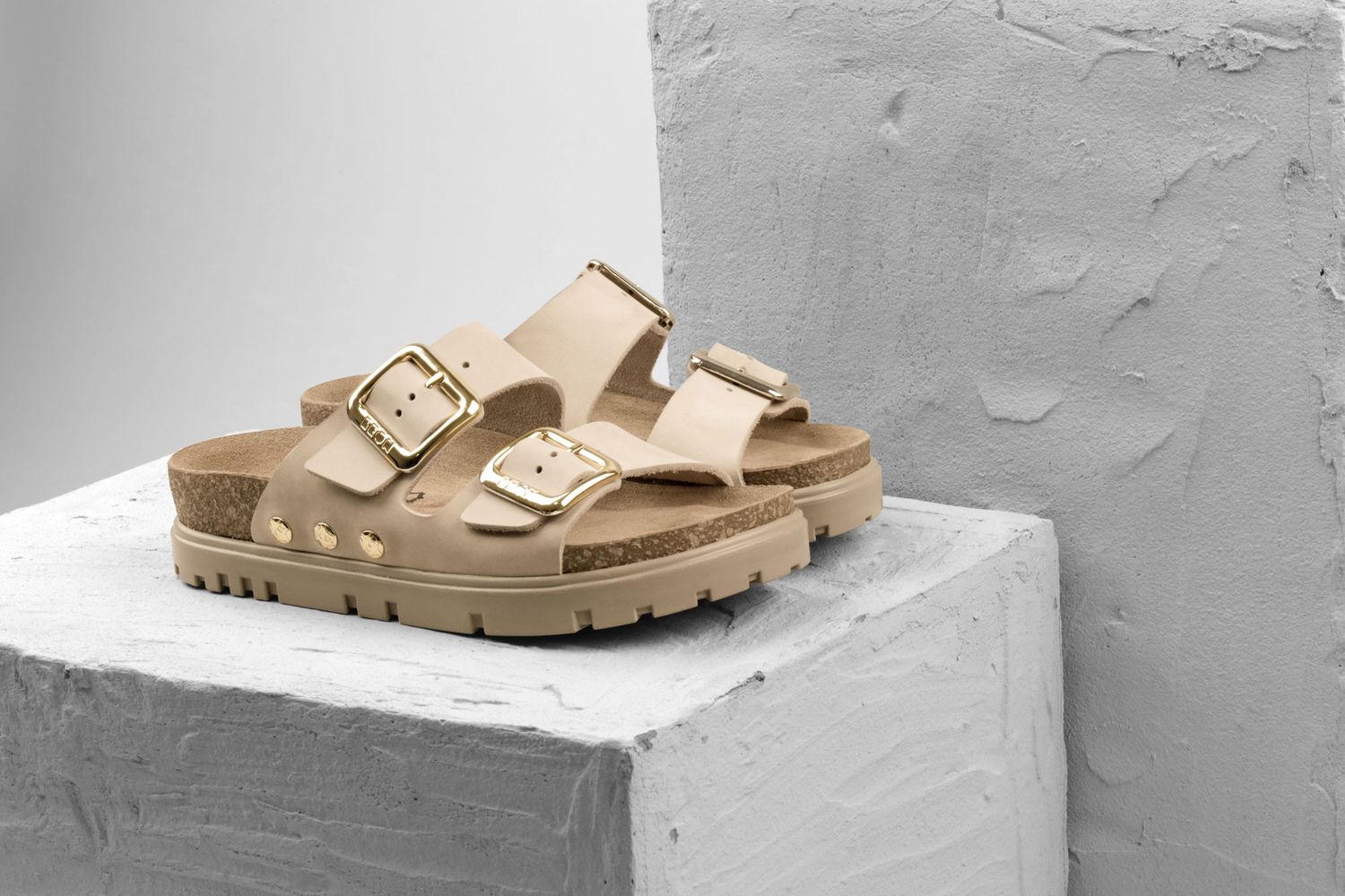 Женска Влечка 6011 Beige