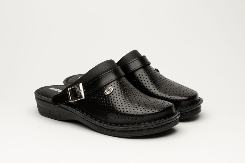Машка Кломпа В202М Црна