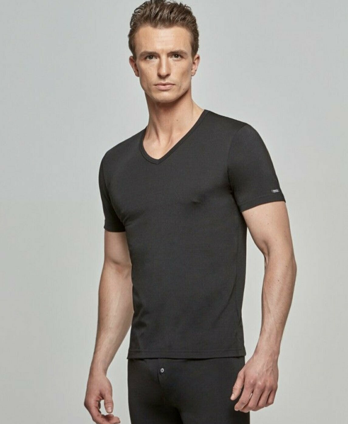 Camiseta cuello V thermo manga corta