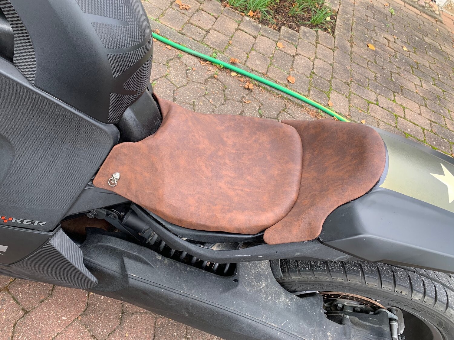 BOBBER-Seat für Can-Am Ryker - BRAUN