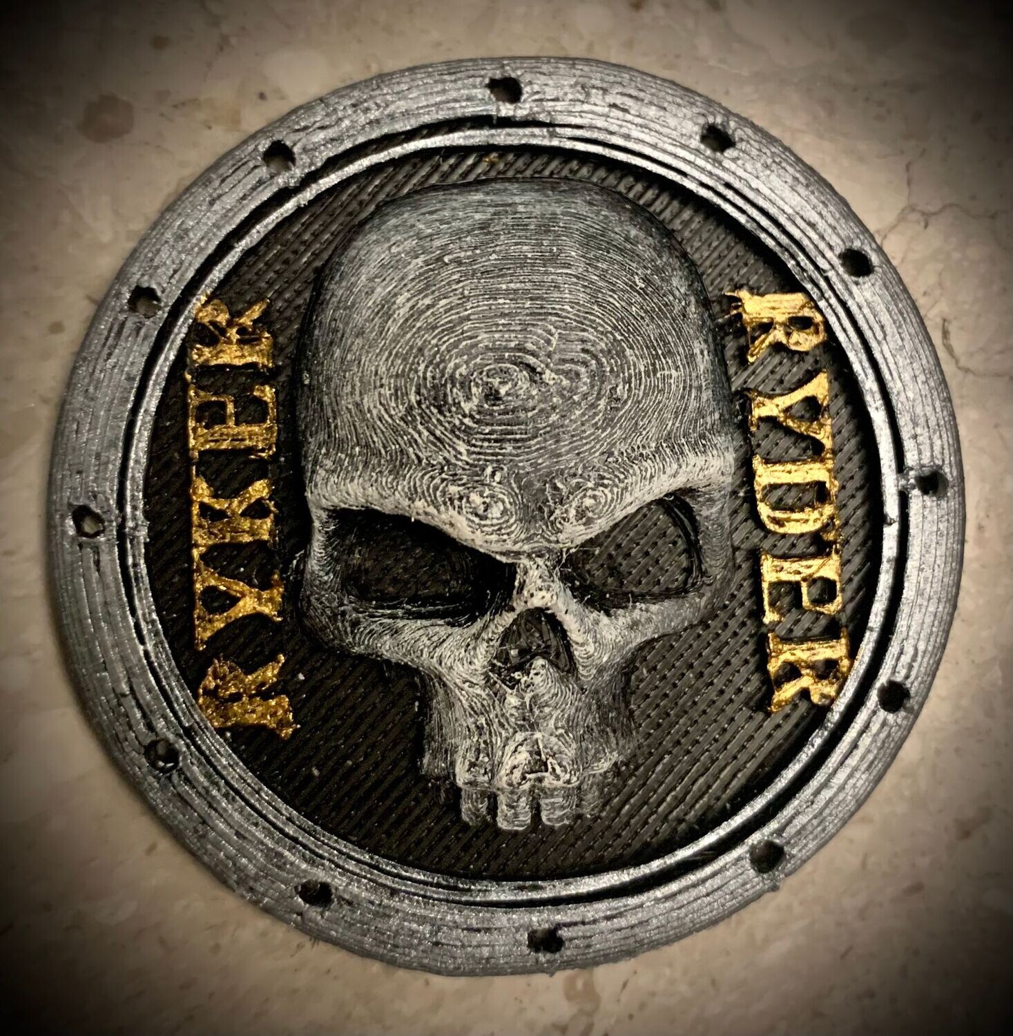 3D-Emblem für Motorhaube oder Heck - Skull 3farb.