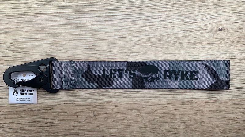 Key Clip - LET'S RYKE - Midnight Camo