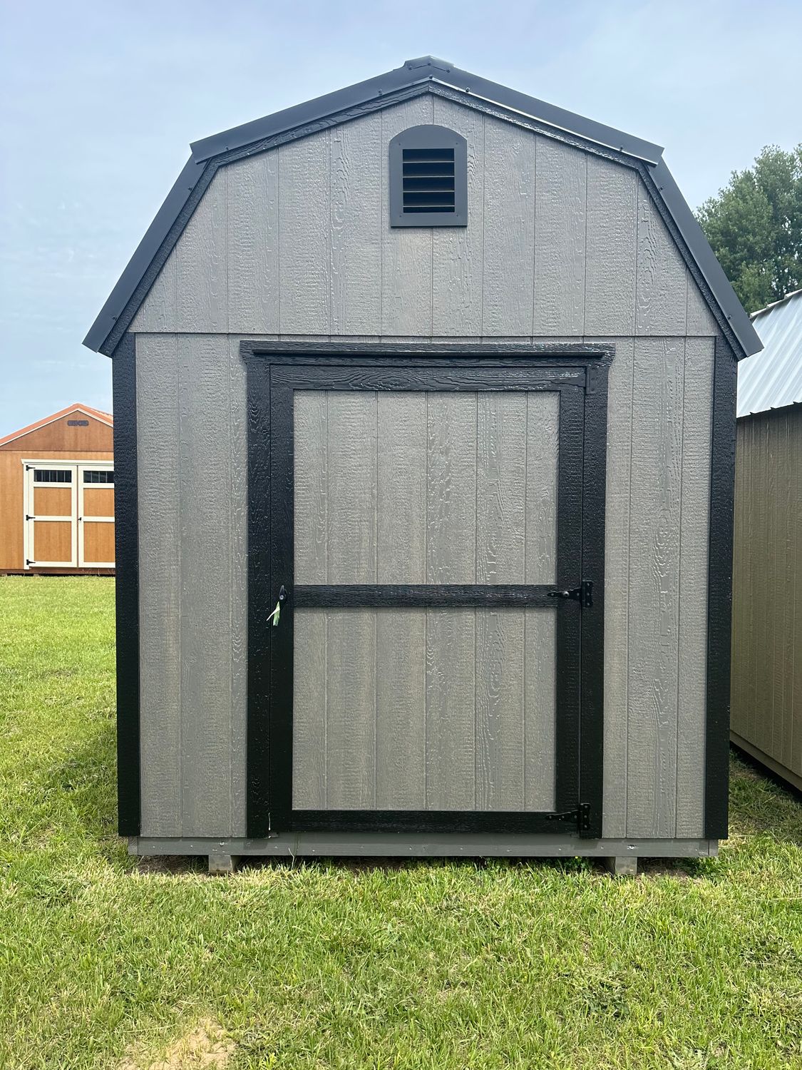 8 X 8 Tradition series lofted building