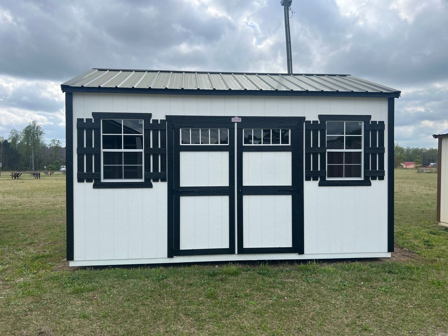 10x16 Side Utility W/Rampage Ramp