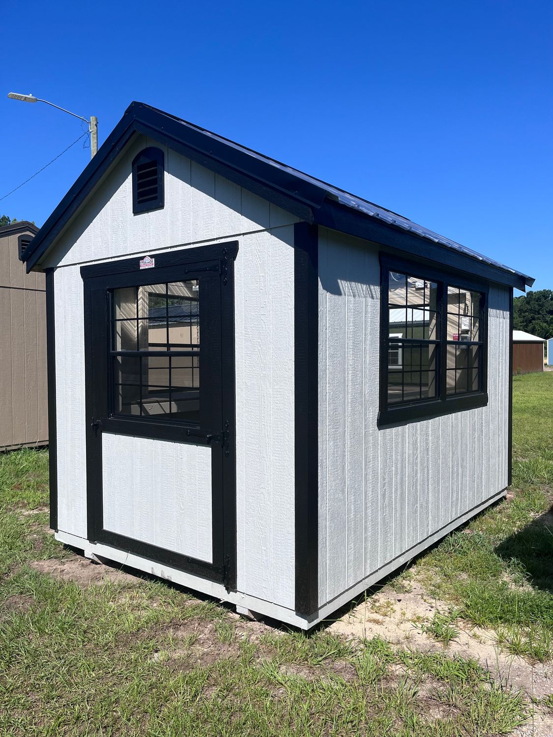 8 x 12 Greenhouse 8 x 12 Greenhouse