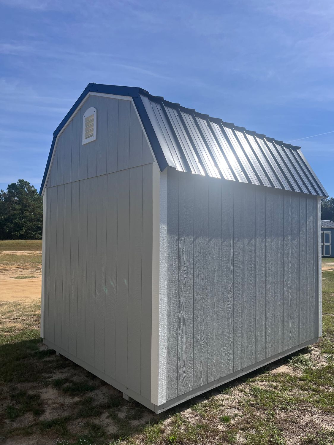 08 x 10 Lofted Barn W/Electric