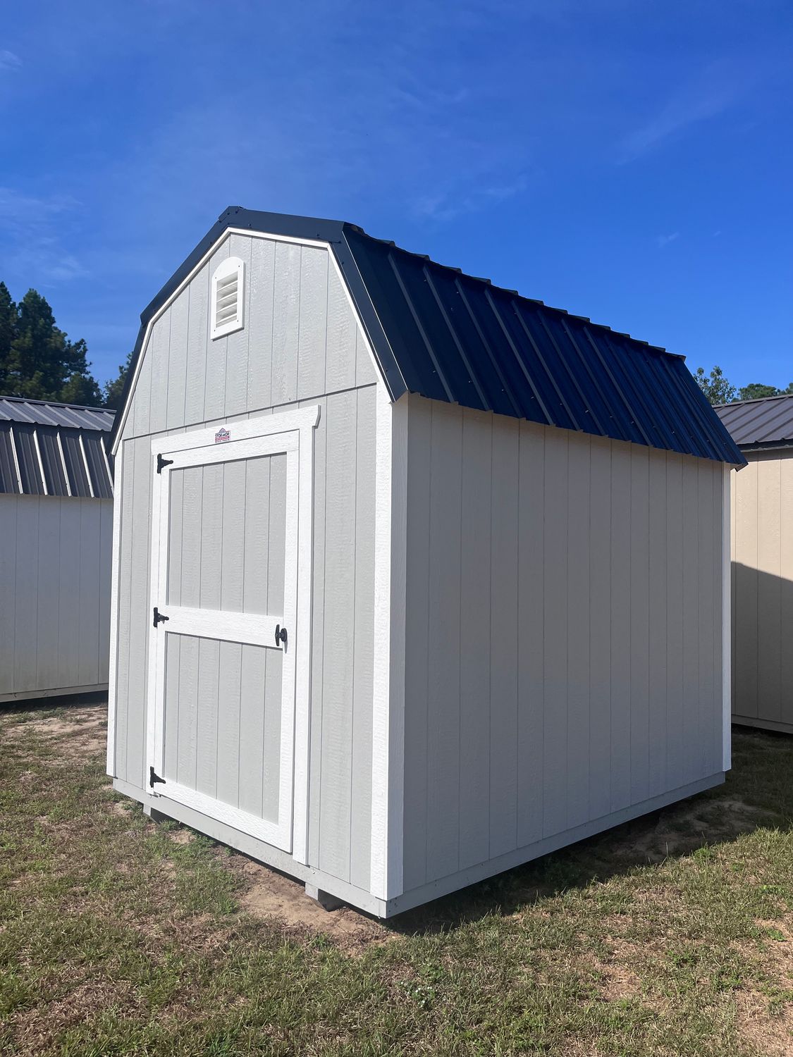 08 x 10 Lofted Barn W/Electric