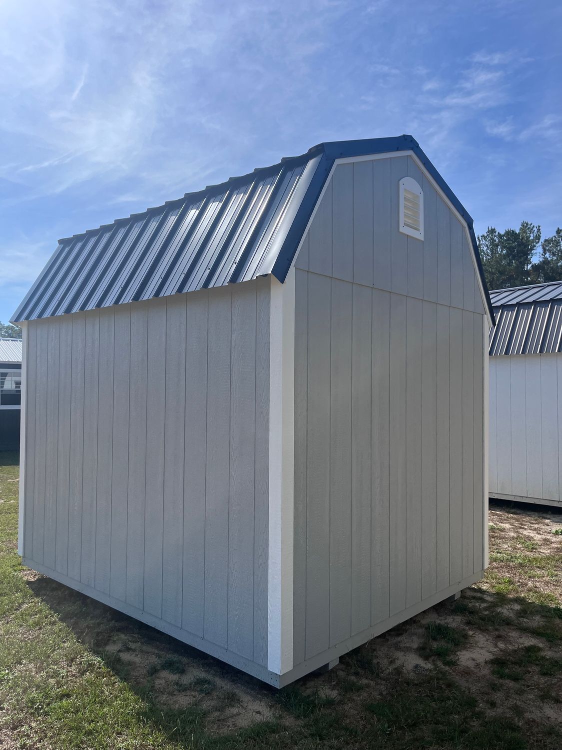 08 x 10 Lofted Barn W/Electric