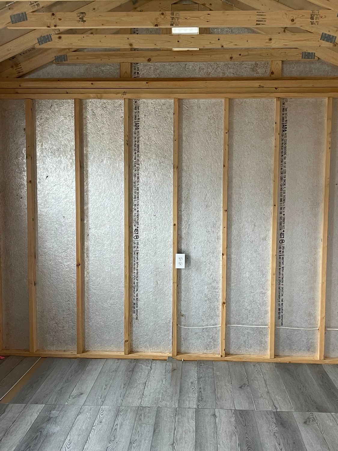 12X16 Lofted Barn (REPO SPECIAL - PB) 12X16 Lofted Barn (REPO SPECIAL - PB)