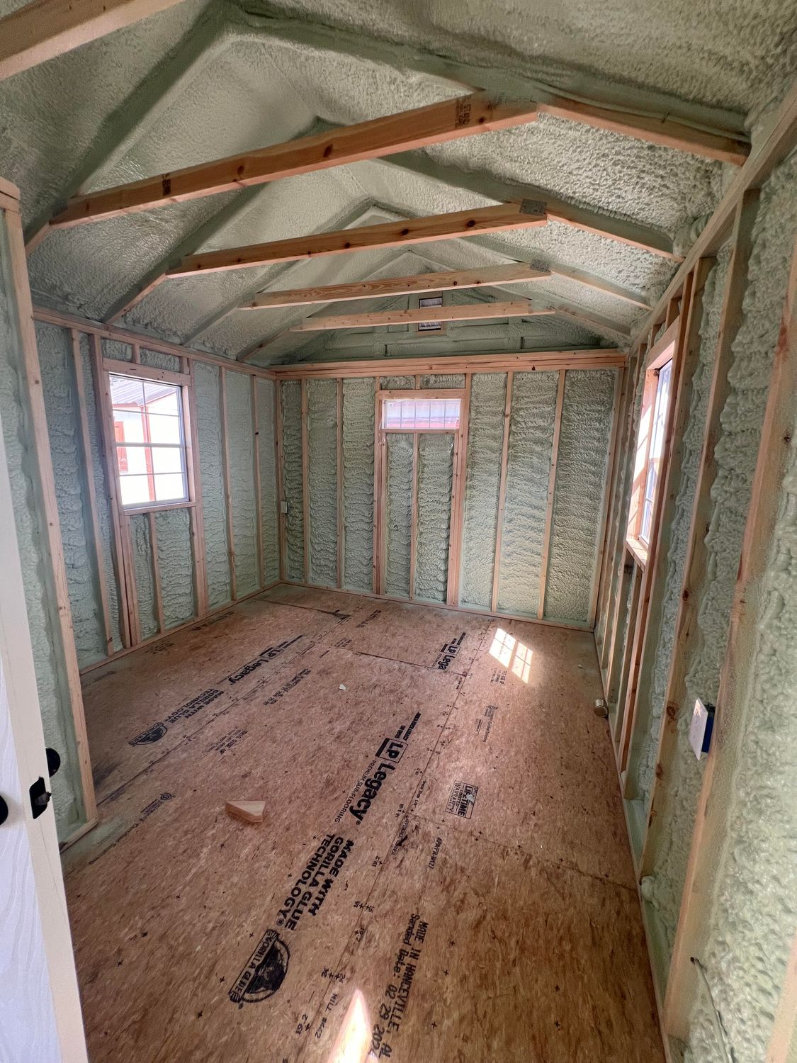 12X28 FOAM INSULATED UTILITY