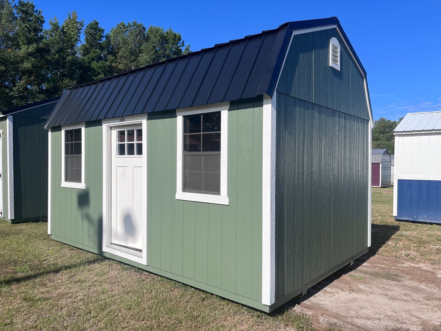 10 x 16 Side Lofted Barn *
