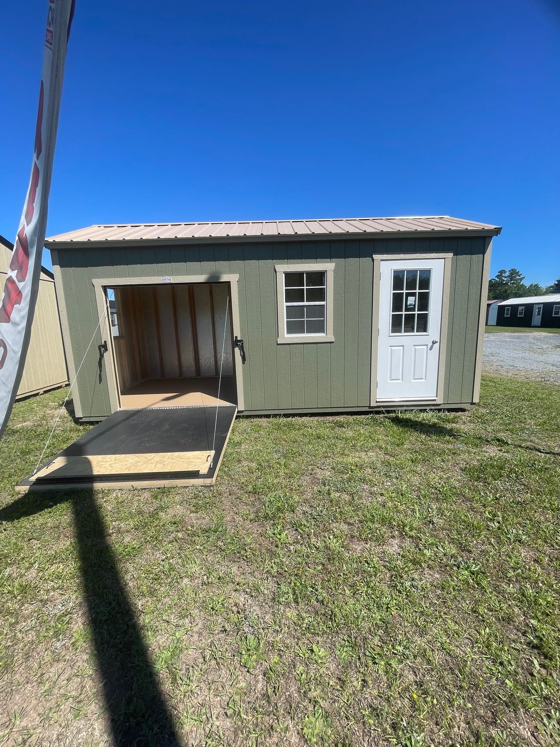 Side Utility 8x20