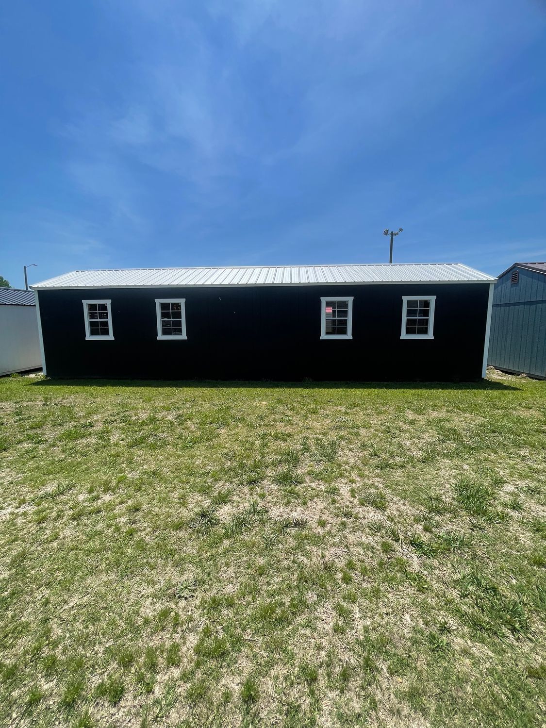 Side Utility 12x40