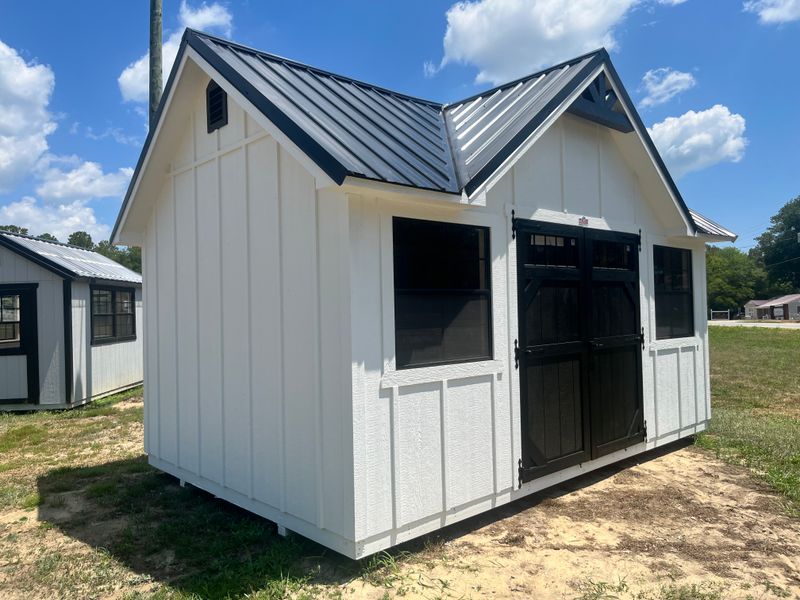 10 x 16 Side Cottage W/Board & Batten Siding
