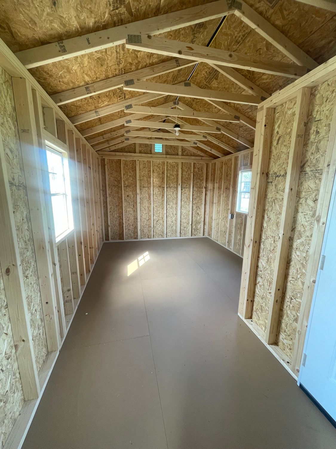 12X32 CENTER CABIN 12X32 CENTER CABIN