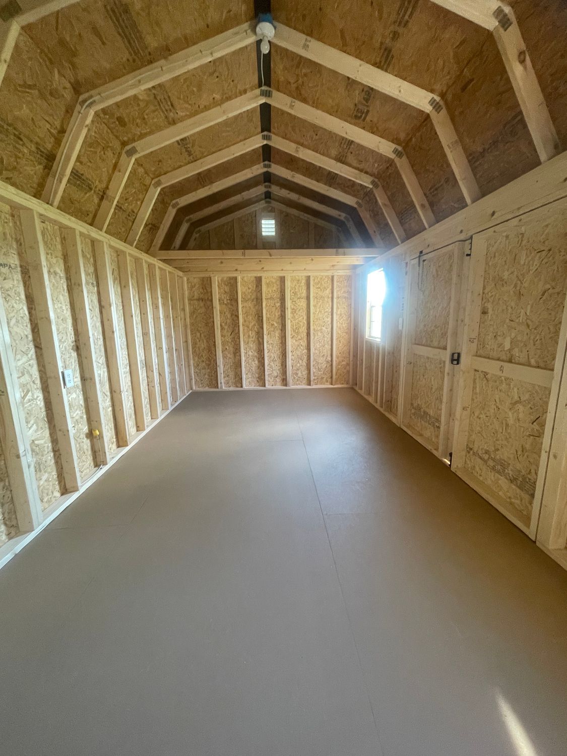 10X20 SIDE LOFTED BARN