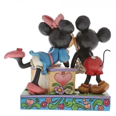 Disney Traditions by Jim Shore - Mickey and Minnie Mouse Kissing Booth